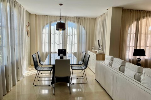 Villa for sale Finestrat, Alicante, Spain 1 bedroom, 195 sq.m. No. 129204 - photo 10