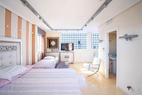Villa for sale La Mata, Alicante, Spain 5 bedrooms, 367 sq.m. No. 125982 - photo 8