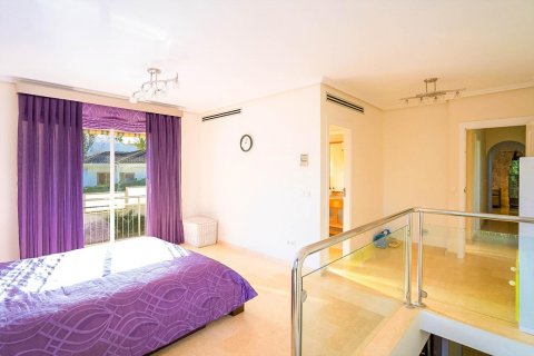 Villa for sale La Mata, Alicante, Spain 5 bedrooms, 367 sq.m. No. 125982 - photo 29