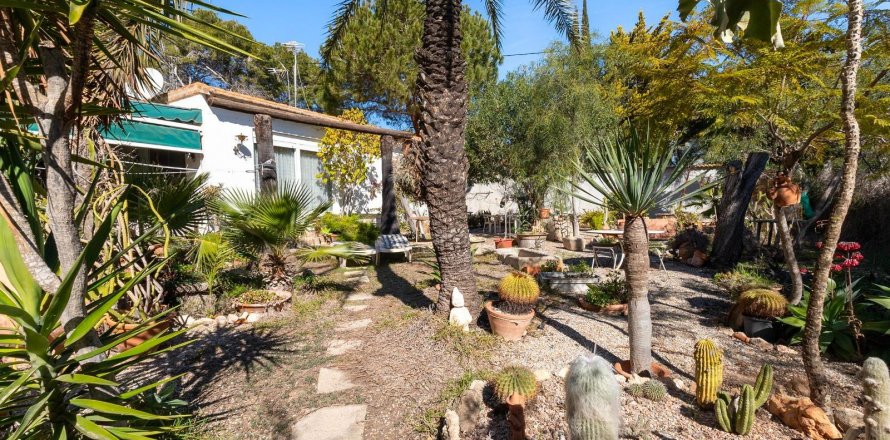 Villa Los Dolses, Alicante, Spain 4 bedrooms, 170 sq.m. No. 125986