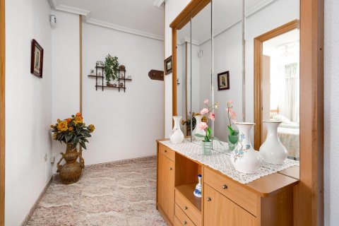 Apartamento en venta Guardamar del Segura, Alicante, España 4 dormitorios, 131 m2 No. 125985 - foto 28