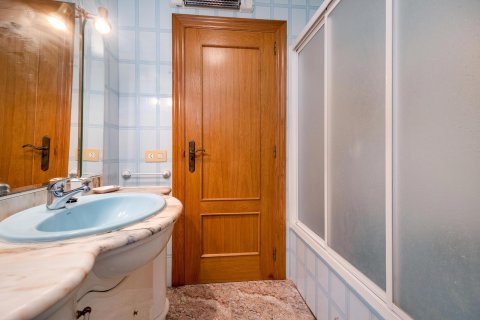 Apartamento en venta Guardamar del Segura, Alicante, España 4 dormitorios, 131 m2 No. 125985 - foto 27