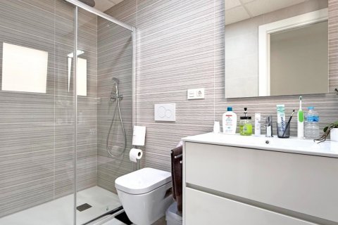 Huoneisto myytävänä Alicante, Espanja, 2 makuuhuonetta, 84 m2 No. 125889 - kuva 7