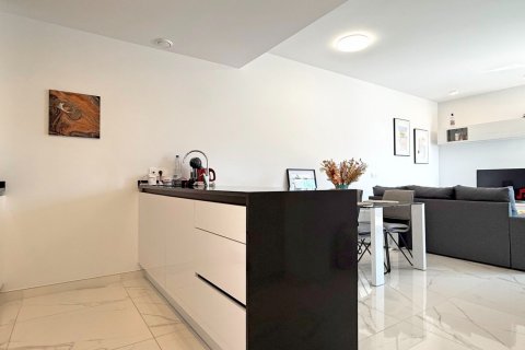 Huoneisto myytävänä Alicante, Espanja, 2 makuuhuonetta, 84 m2 No. 125889 - kuva 6