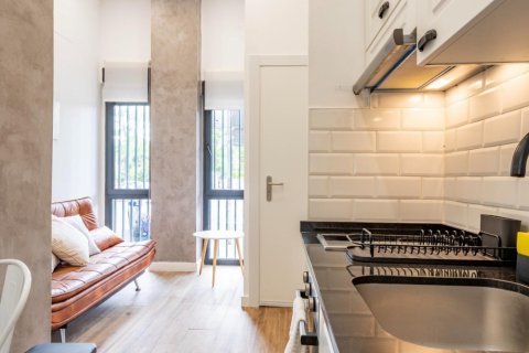 Продажа квартиры в Мадрид, Испания 2 спальни, 60м2 №120055 - фото 16