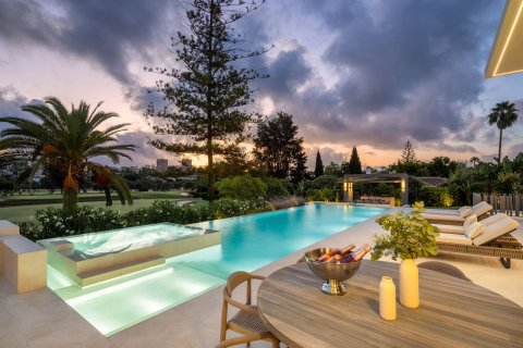 Māja pārdošanā Nueva Andalucia, Malaga, Spānijā 5 istabas, 710 m2 Nr. 120056 - attēls 3