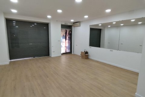 Liikekiinteistö vuokrattavana La Florida, Alicante, Espanja , 55 m2 No. 120054 - kuva 2