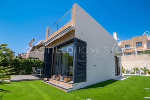 Villa in vendita La Zenia, Alicante, Spagna 3 camere da letto, 72 mq. N° 125584 - foto 1