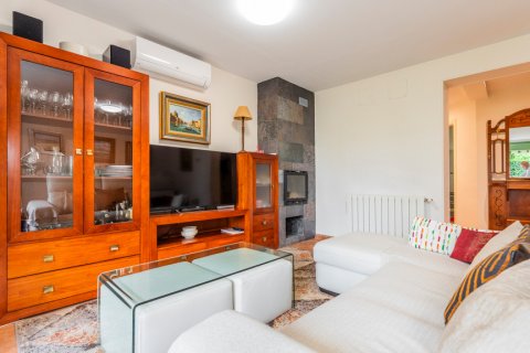 House for sale Madrid, Spain 5 bedrooms, 186 sq.m. No. 122370 - photo 26