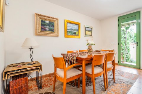 House for sale Madrid, Spain 5 bedrooms, 186 sq.m. No. 122370 - photo 24