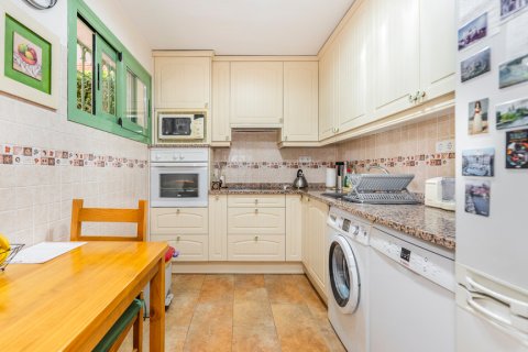 House for sale Madrid, Spain 5 bedrooms, 186 sq.m. No. 122370 - photo 20