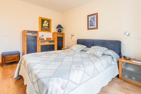 House for sale Madrid, Spain 5 bedrooms, 186 sq.m. No. 122370 - photo 16