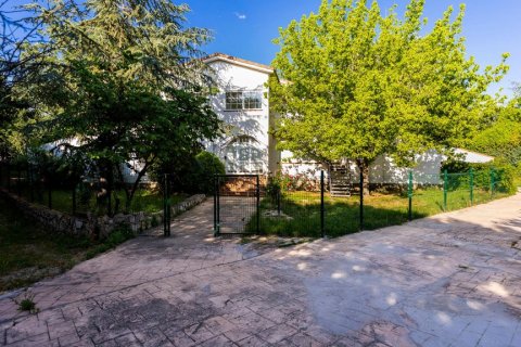 Продажа виллы Вальдеморильо, Мадрид, Испания 8 спален, 280м2 №122371 - фото 30