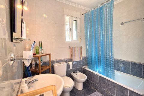 Villa for sale Villamartin, Alicante, Spain 2 bedrooms, 102 sq.m. No. 131931 - photo 30