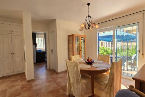 Villa for sale Villamartin, Alicante, Spain 2 bedrooms, 102 sq.m. No. 131931 - photo 5