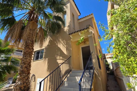 Villa for sale Villamartin, Alicante, Spain 2 bedrooms, 102 sq.m. No. 131931 - photo 1