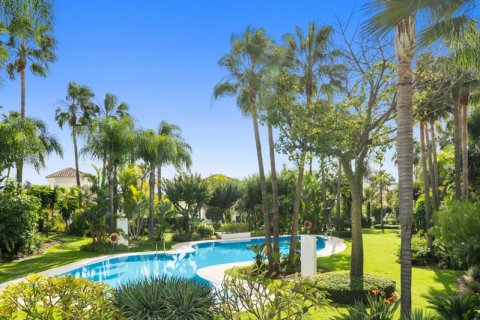 Villa à vendre Marbella, Malaga, Espagne, 5 chambres, 573 m2 No. 127488 - photo 1