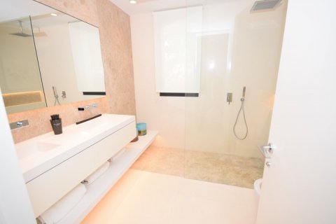Villa for sale Nueva Andalucia, Malaga, Spain 4 bedrooms, 370 sq.m. No. 127492 - photo 10