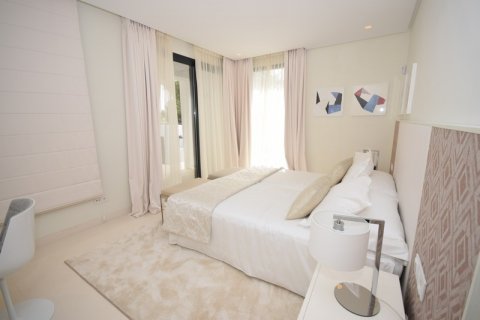 Villa for sale Nueva Andalucia, Malaga, Spain 4 bedrooms, 370 sq.m. No. 127492 - photo 15