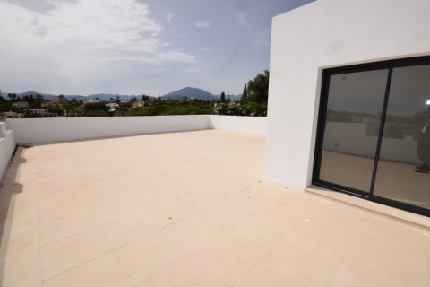 Villa for sale Nueva Andalucia, Malaga, Spain 4 bedrooms, 370 sq.m. No. 127492 - photo 29