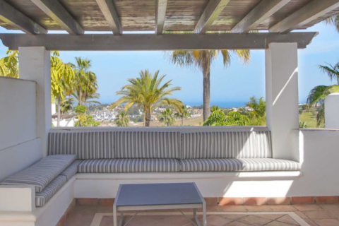 Kaupunkipientalo myytävänä Benahavis, Malaga, Espanja, 3 makuuhuonetta, 180 m2 No. 127487 - kuva 5
