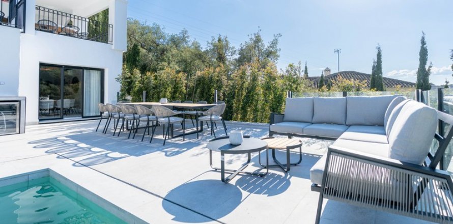 Villa Marbella, Malaga, Spagna 6 camere da letto, 496 mq. N° 127489