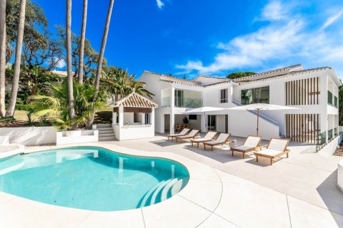 Villa in vendita Marbella, Malaga, Spagna 5 camere da letto, 302 mq. N° 127493 - foto 1