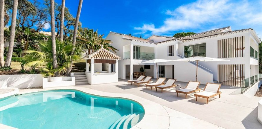 Villa Marbella, Malaga, Spagna 5 camere da letto, 302 mq. N° 127493