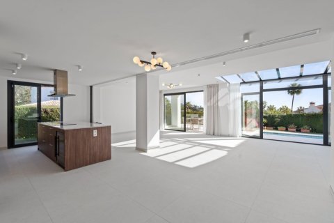 Villa in vendita Marbella, Malaga, Spagna 4 camere da letto, 181 mq. N° 127490 - foto 6