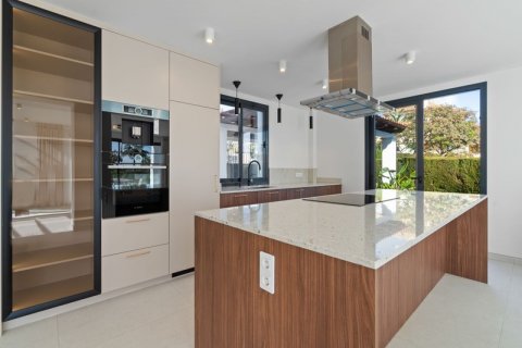 Villa in vendita Marbella, Malaga, Spagna 4 camere da letto, 181 mq. N° 127490 - foto 8