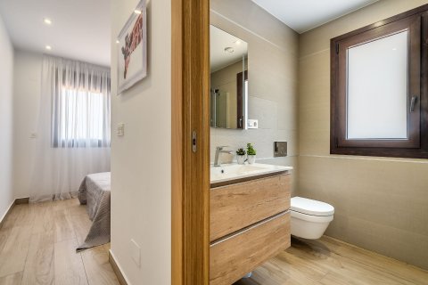 Продажа бунгало в Бенидорм, Аликанте, Испания 2 спальни, 131м2 №122974 - фото 12