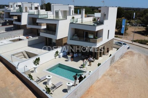 Huvila myytävänä Pilar de la Horadada, Alicante, Espanja, 3 makuuhuonetta, 127 m2 No. 132873 - kuva 3