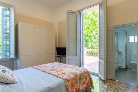 Villa till salu Sant Andreu de Llavaneres, Barcelona, Spanien 5 sovrum, 354 kvm. Nr. 132867 - foto 11