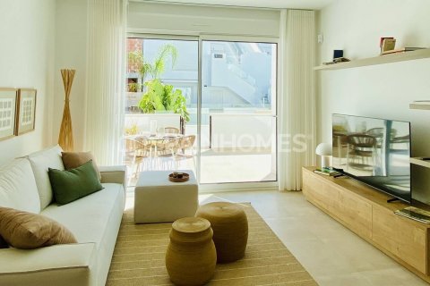 Продажа квартиры Пилар де ла Орадада, Аликанте, Испания 3 спальни, 87м2 №132877 - фото 3