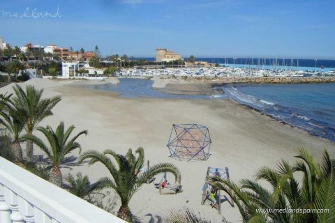 Villetta a schiera in vendita Pilar de la Horadada, Alicante, Spagna 3 camere da letto, 82 mq. N° 130105 - foto 11