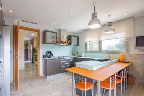 Продажа виллы Сан-Висенс де Монтальт, Барселона, Испания 5 спален, 550м2 №132818 - фото 10