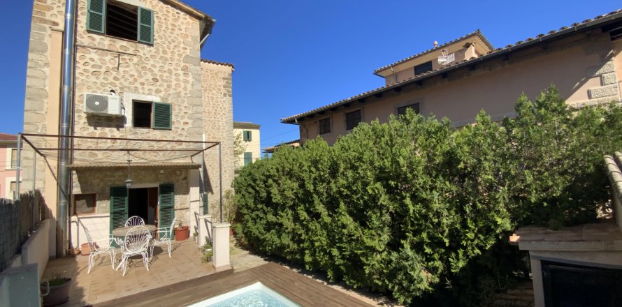 Villa Soller, Mallorca, Spain 5 bedrooms, 284 sq.m. No. 128155