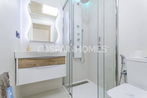 Penthouse for sale Torrevieja, Alicante, Spain 2 bedrooms, 63 sq.m. No. 120414 - photo 29