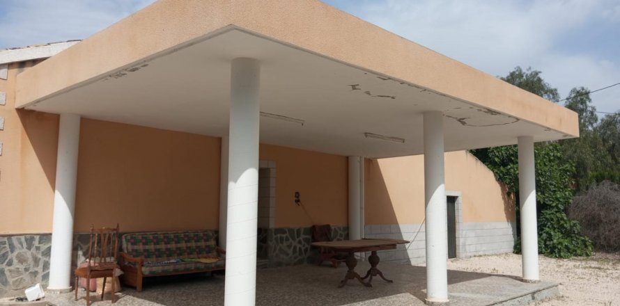 Finca Redovan, Alicante, Spain 2 bedrooms, 240 sq.m. No. 125518