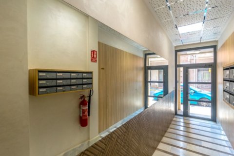 Apartamento en venta Torrevieja, Alicante, España 3 dormitorios,  No. 125519 - foto 28