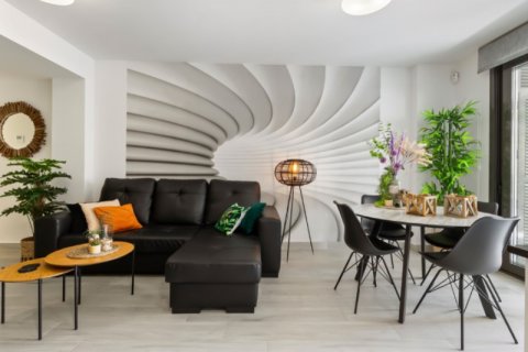 Apartamento en venta Torrevieja, Alicante, España 3 dormitorios,  No. 125519 - foto 2