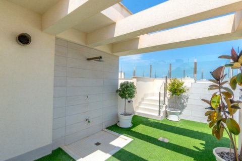 Apartamento en venta Torrevieja, Alicante, España 3 dormitorios,  No. 125519 - foto 25