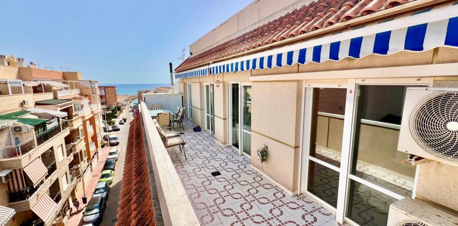 Penthouse La Mata, Alicante, Spain 3 bedrooms, 130 sq.m. No. 130593