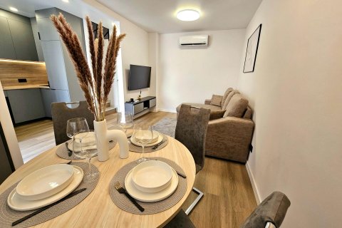 Bungalo pārdošanā Torrevieja, Alicante, Spānijā 1 istaba, 94 m2 Nr. 130630 - attēls 8