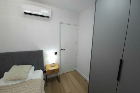 Bungalo pārdošanā Torrevieja, Alicante, Spānijā 1 istaba, 94 m2 Nr. 130630 - attēls 25