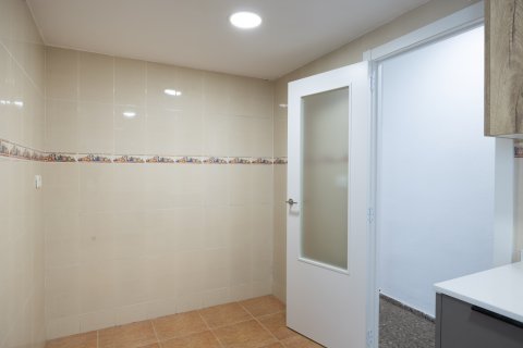 Apartamento en venta Puerto De Sagunto, València, España 4 dormitorios, 99 m2 No. 132766 - foto 24