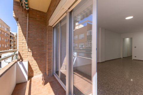 Apartamento en venta Puerto De Sagunto, València, España 4 dormitorios, 99 m2 No. 132766 - foto 2
