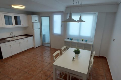 Продажа квартиры Пуэрто-де-Сагунто, Валенсия, Испания 3 спальни, 132м2 №132762 - фото 12