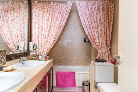 Продажа дома в Мадрид, Испания 5 спален, 210м2 №121996 - фото 20