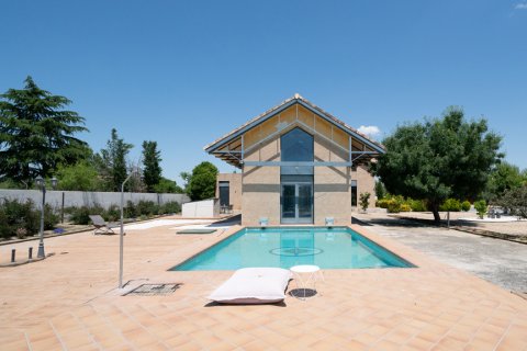 Villa till salu Valdetorres de Jarama, Madrid, Spanien 4 sovrum, 654 kvm. Nr. 121997 - foto 7